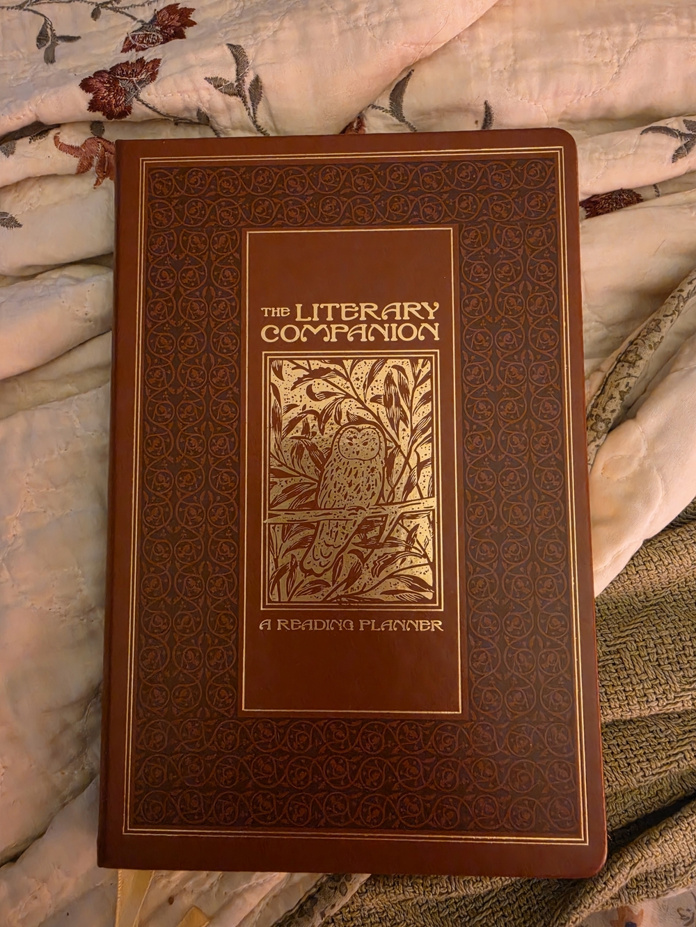 The Literary Companion Reading Planner - Owlcrate
